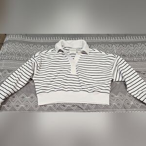 Abercrombie Soft A&F Collection Cropped Striped Sweatshirt Size Small